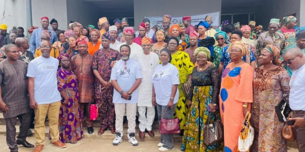 Oyo Govt Bans ‘Sign Out’ Celebrations, Reaffirms Phone Ban in Schools IMG 20250913 WA0142 1140x570